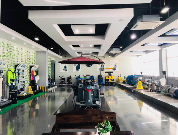 深圳潔臣士 談?wù)勄鍧嵭袠I(yè)4S店的建設與運營(yíng)問(wèn)題(圖1)